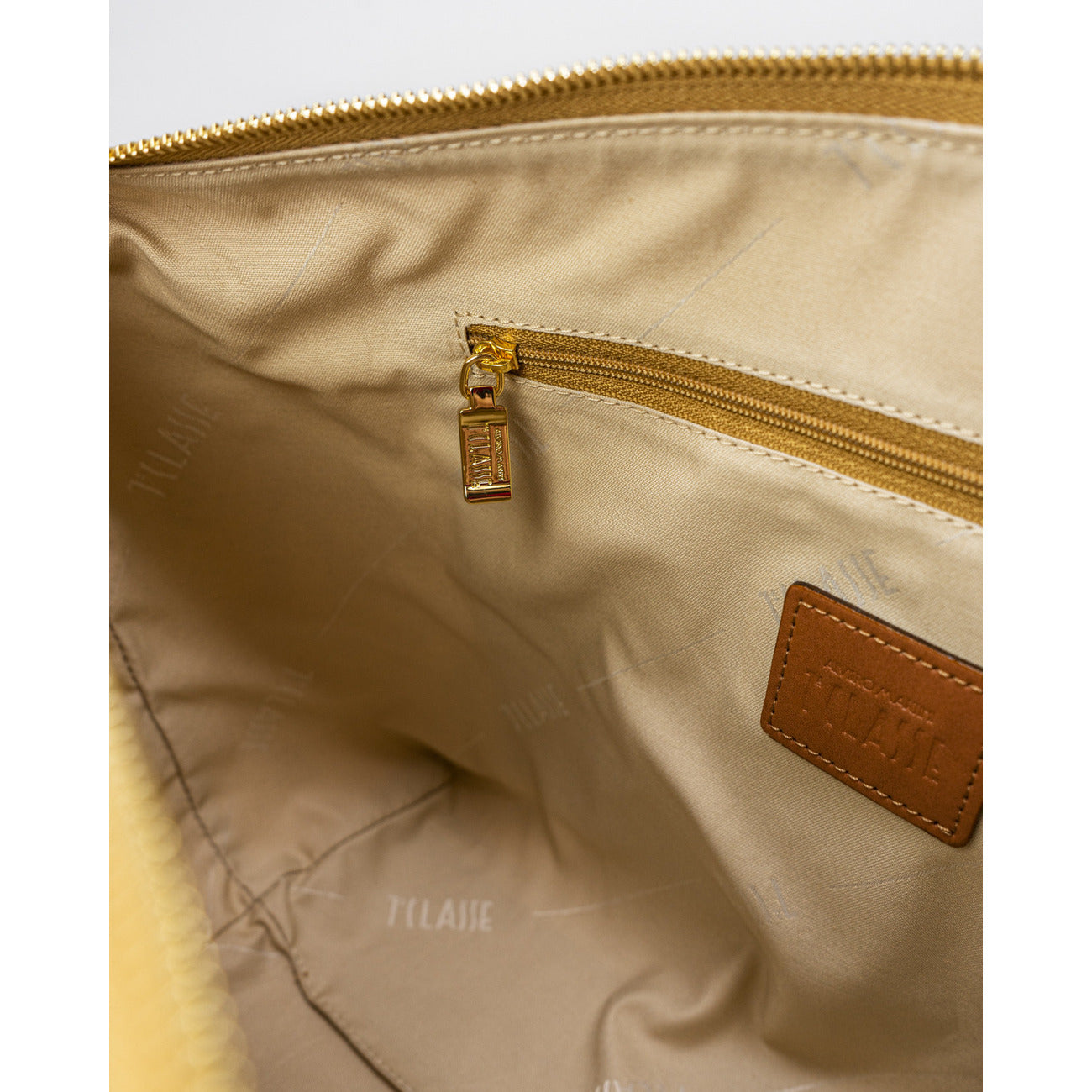 Alviero Martini Prima Classe  Women Bag