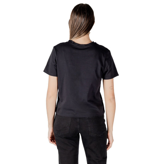 Jacqueline De Yong  Women T-Shirt